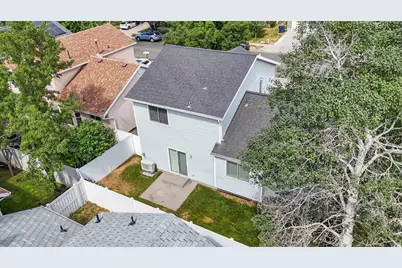 8260 S 560 E, Sandy, UT 84070 - Photo 46