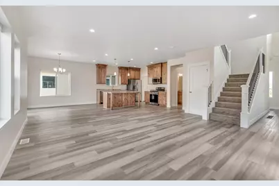 7982 N Bristlecone Rd, Eagle Mountain, UT 84005 - Photo 10