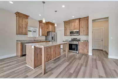 7982 N Bristlecone Rd, Eagle Mountain, UT 84005 - Photo 12