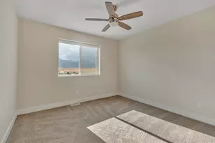 7982 N Bristlecone Rd, Eagle Mountain, UT 84005 - Photo 24