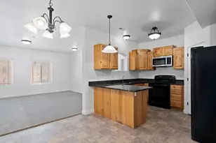 8215 N Clear Rock Rd, Eagle Mountain, UT 84005 - Photo 4