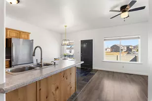 2037 E Cedar Trails Wy, Eagle Mountain, UT 84005 - Photo 8