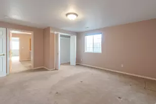 290 E 450 S, Hyde Park, UT 84318 - Photo 22