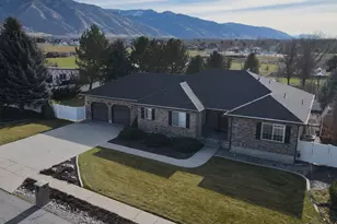 290 E 450 S, Hyde Park, UT 84318 - Photo 24