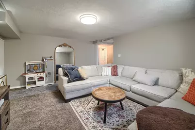 719 Bel Mar Dr, South Ogden, UT 84403 - Photo 20