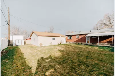 214 E 1250 N, Bountiful, UT 84010 - Photo 34
