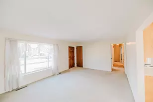 214 E 1250 N, Bountiful, UT 84010 - Photo 2