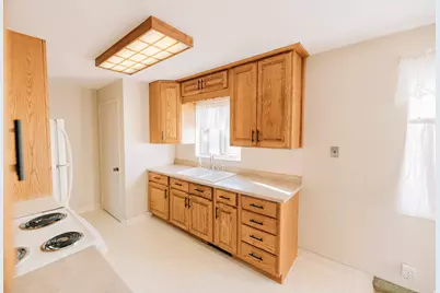 214 E 1250 N, Bountiful, UT 84010 - Photo 6