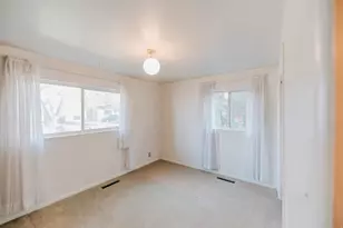 214 E 1250 N, Bountiful, UT 84010 - Photo 12