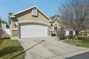 4744 S Nina Marie Circle, Taylorsville, UT 84123 - Photo 2