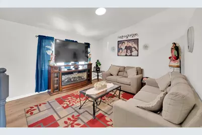 1284 N 900 W, Clinton, UT 84015 - Photo 8