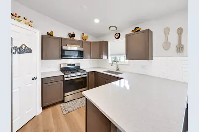 1284 N 900 W, Clinton, UT 84015 - Photo 6