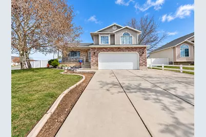 1284 N 900 W, Clinton, UT 84015 - Photo 1