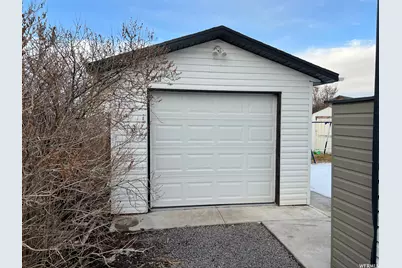 4062 W 5950 S, Roy, UT 84067 - Photo 6