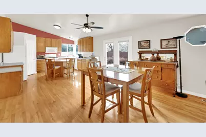 5812 S Haystack Way, Murray, UT 84123 - Photo 10