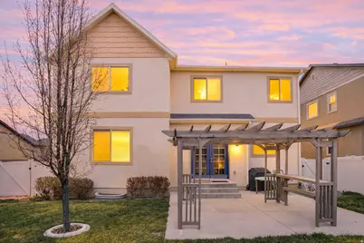 566 E 9270 S, Sandy, UT 84070 - Photo 2