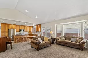 237 S Ridgeview Dr, Orem, UT 84058 - Photo 10