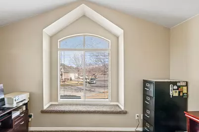 237 S Ridgeview Dr, Orem, UT 84058 - Photo 6