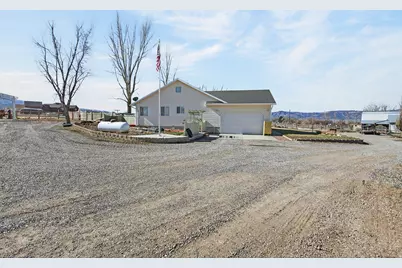 598 E 900 N, Spring City, UT 84662 - Photo 14