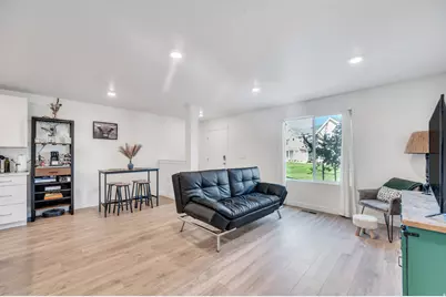 388 N Regatta Ln, Saratoga Springs, UT 84045 - Photo 4