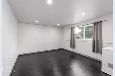 949 S 225 E, Layton, UT 84041 - Photo 24