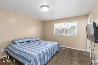 949 S 225 E, Layton, UT 84041 - Photo 20