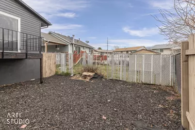 949 S 225 E, Layton, UT 84041 - Photo 34