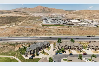 4043 E Oakland Hills Dr, Eagle Mountain, UT 84005 - Photo 34