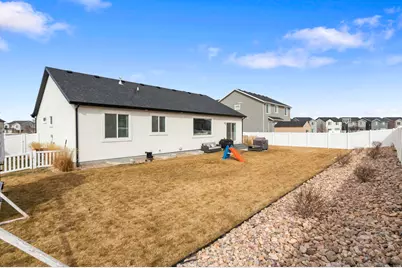 949 S Red Cliff Dr, Santaquin, UT 84655 - Photo 34