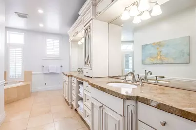 1742 E Ridge Point Dr S, Bountiful, UT 84010 - Photo 14