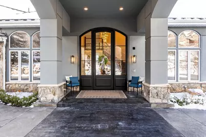 1742 E Ridge Point Dr S, Bountiful, UT 84010 - Photo 2