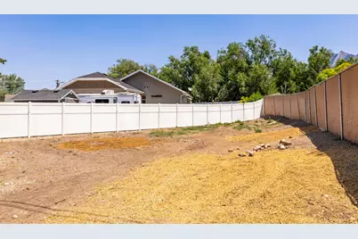6491 S 1300 E, Murray, UT 84121 - Photo 18