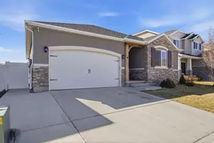 5377 W Iron King Dr, Herriman, UT 84096 - Photo 2
