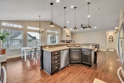 1091 W 2175 S, Syracuse, UT 84075 - Photo 8