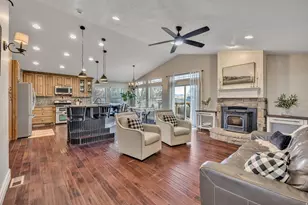 1091 W 2175 S, Syracuse, UT 84075 - Photo 4