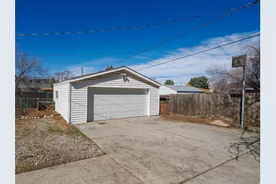 2425 E 6660 S, Cottonwood Heights, UT 84121 - Photo 46