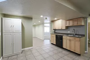 2425 E 6660 S, Cottonwood Heights, UT 84121 - Photo 26