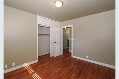 2425 E 6660 S, Cottonwood Heights, UT 84121 - Photo 20