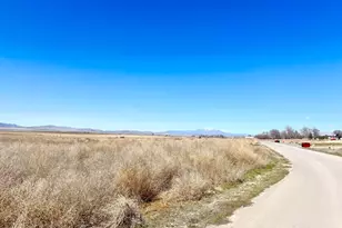 2174 N York Ln, Genola, UT 84655 - Photo 1