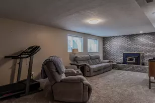 5867 S Jonquil Dr W, Taylorsville, UT 84129 - Photo 20