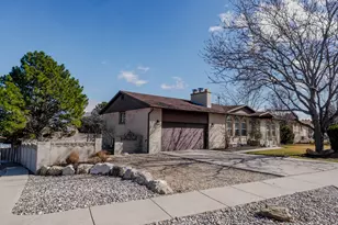5867 S Jonquil Dr W, Taylorsville, UT 84129 - Photo 4