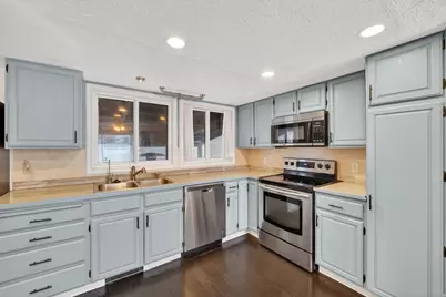 310 W 4675 S, Washington Terrace, UT 84405 - Photo 10