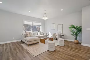 736 S 300 E, Salt Lake City, UT 84111 - Photo 8