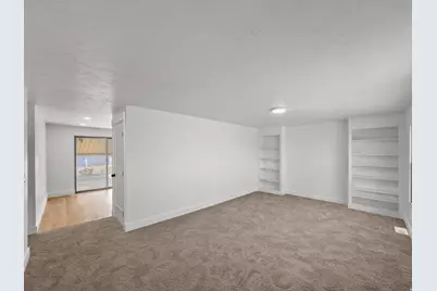 691 N 1250 W, Clearfield, UT 84015 - Photo 2