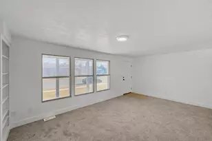 691 N 1250 W, Clearfield, UT 84015 - Photo 4