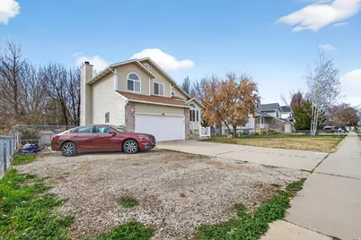 2627 N 1220 W, Clinton, UT 84015 - Photo 18