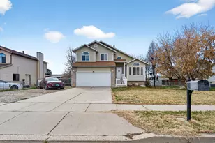 2627 N 1220 W, Clinton, UT 84015 - Photo 1