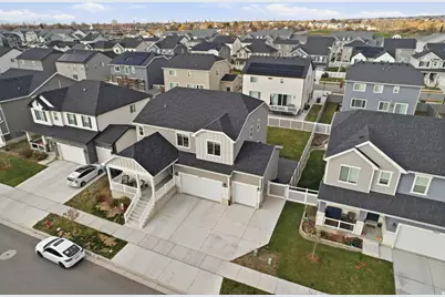 1976 W 850 N, Layton, UT 84041 - Photo 2