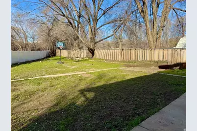 105 E Wilson Rd, North Salt Lake, UT 84054 - Photo 18