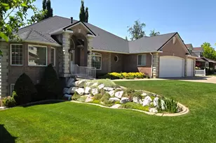 362 S Glen Circle, Fruit Heights, UT 84037 - Photo 2